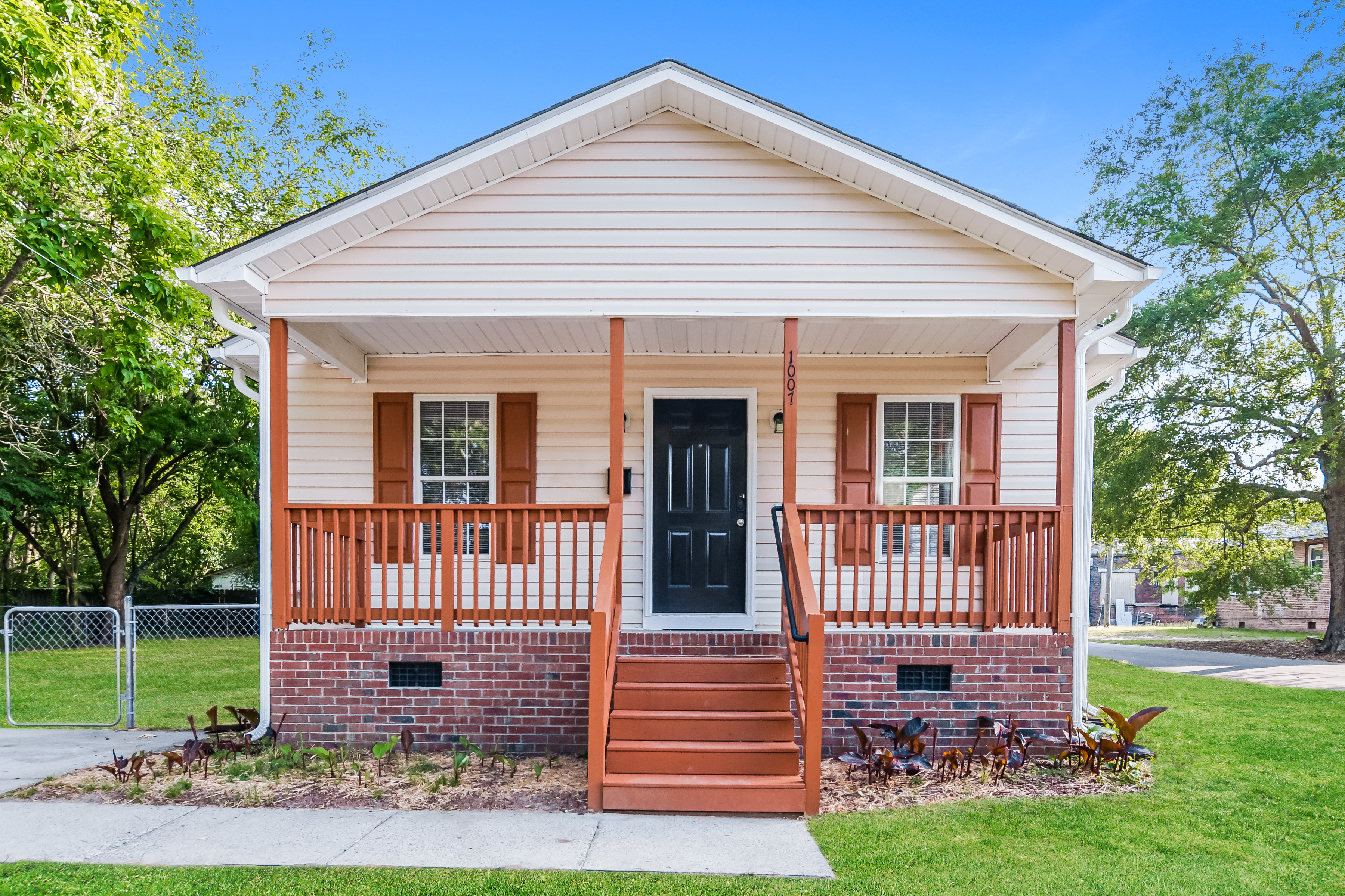 1007 W Anderson St Selma, NC 27576